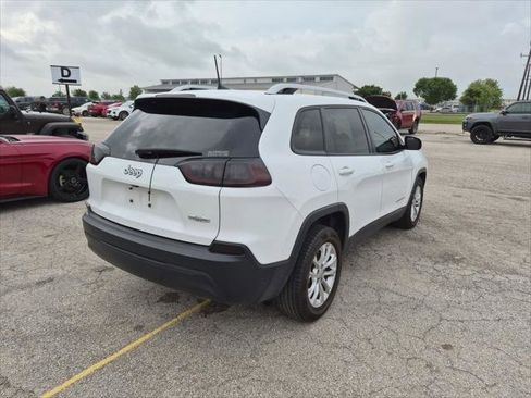 Used 2020 Jeep Cherokee Latitude FWD image 21