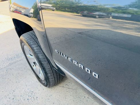 Used 2017 Chevrolet Silverado 1500 LTZ Z71 AWD/4WD image 8
