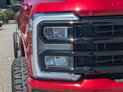 Used 2023 Ford F250 Lariat w/ Black Appearance Package AWD/4WD image 10