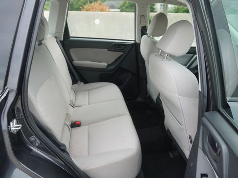 Used 2015 Subaru Forester 2.5i w/ Alloy Wheel Package image 15