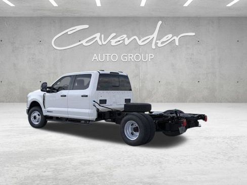 New 2026 Ford F350 XL w/ XL Chrome Package AWD/4WD image 4