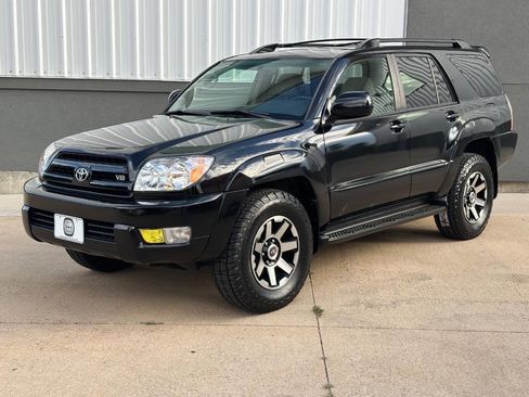 Used 2003 Toyota 4Runner SR5 image 4