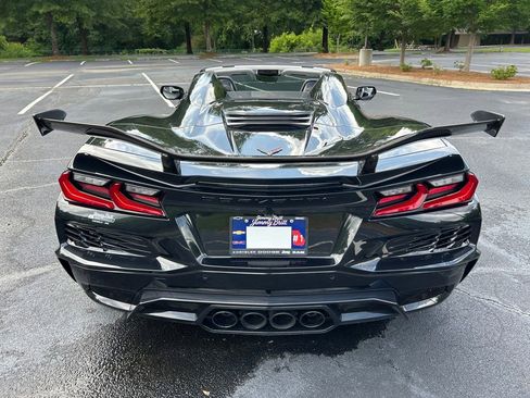 Used 2024 Chevrolet Corvette Z06 w/ Z07 Performance Package RWD image 29
