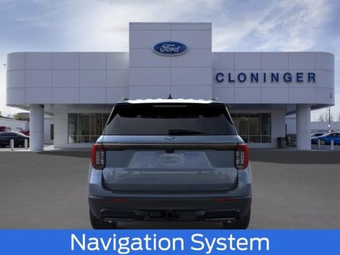 New 2026 Ford Explorer ST-Line w/ ST-Line Street Pack RWD image 5