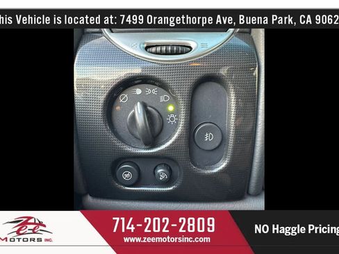Used 2004 GMC Envoy SLE w/ Preferred Equipment Group RWD image 30