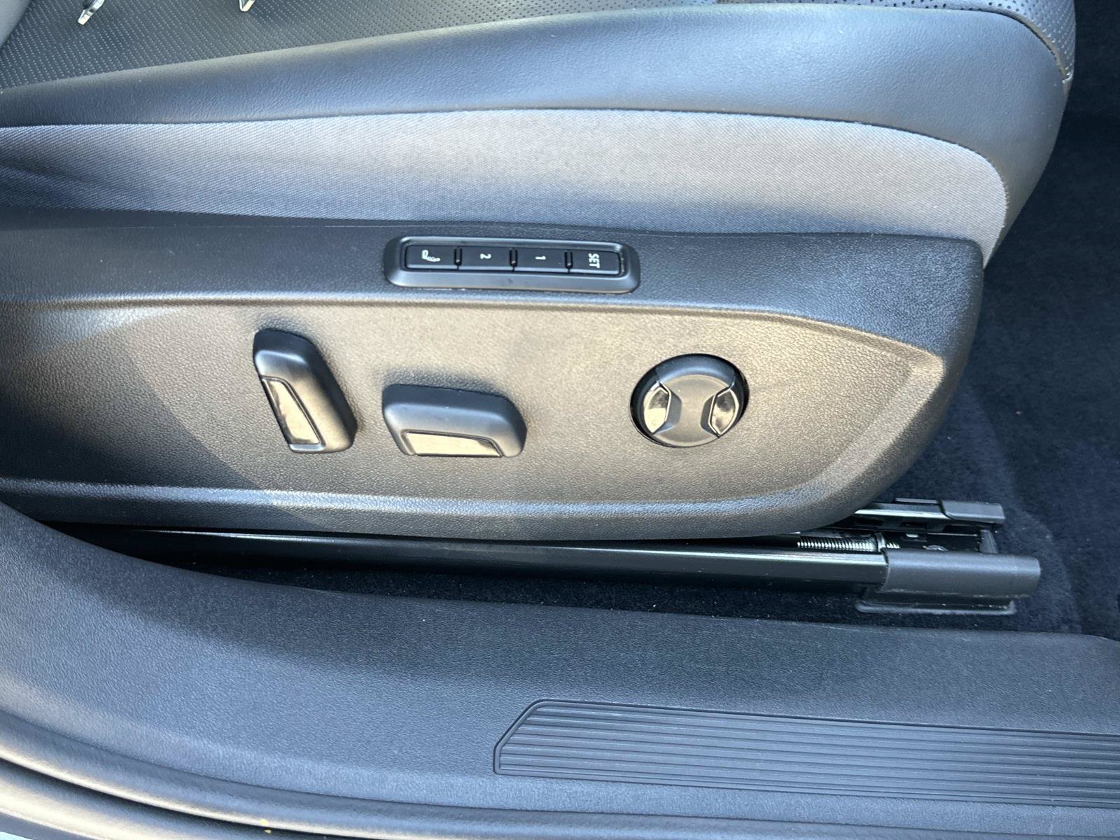 Certified 2023 Volkswagen ID.4 Pro S AWD/4WD image 28