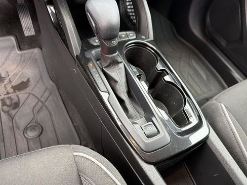 Used 2021 Chevrolet TrailBlazer LT w/ Convenience Package image 42