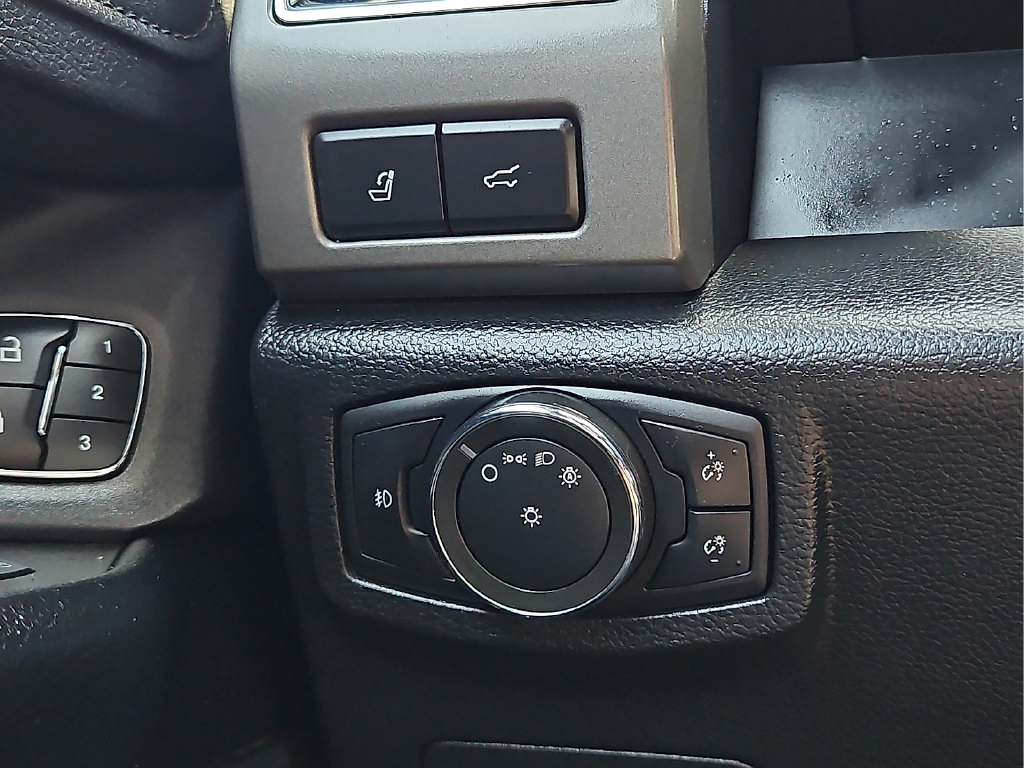 Used 2021 Ford Expedition XLT AWD/4WD image 15