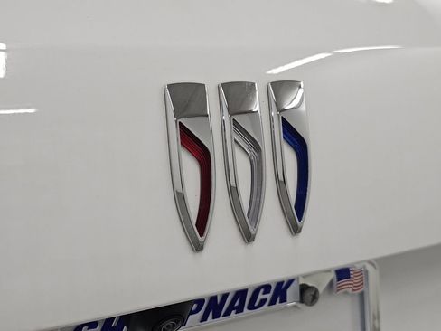 Used 2025 Buick Envision Sport Touring image 27