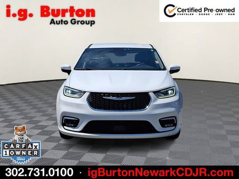 Certified 2023 Chrysler Pacifica Touring-L FWD image 2