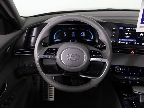 Certified 2026 Hyundai Elantra Sport FWD image 21