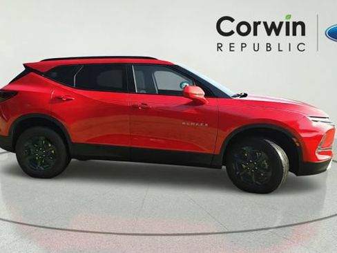 Used 2023 Chevrolet Blazer LT w/ Convenience Package FWD image 7