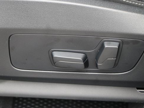 Certified 2025 BMW X1 xDrive28i w/ Convenience Package image 28