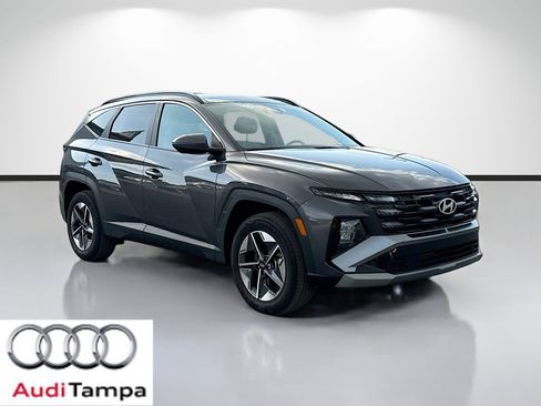 Used 2025 Hyundai Tucson SEL AWD/4WD image 1