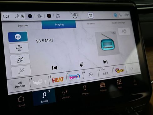 New 2025 Jeep Grand Cherokee Summit image 27