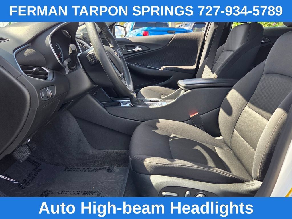 Used 2025 Chevrolet Malibu LT FWD image 15