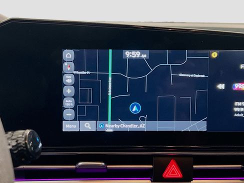 Used 2024 Hyundai Elantra SEL image 9