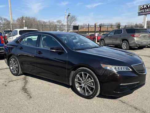 Used 2017 Acura TLX V6 image 3