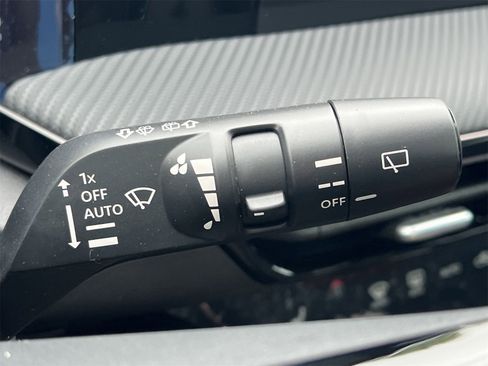 New 2025 Nissan Kicks SR w/ SR Premium Package image 13