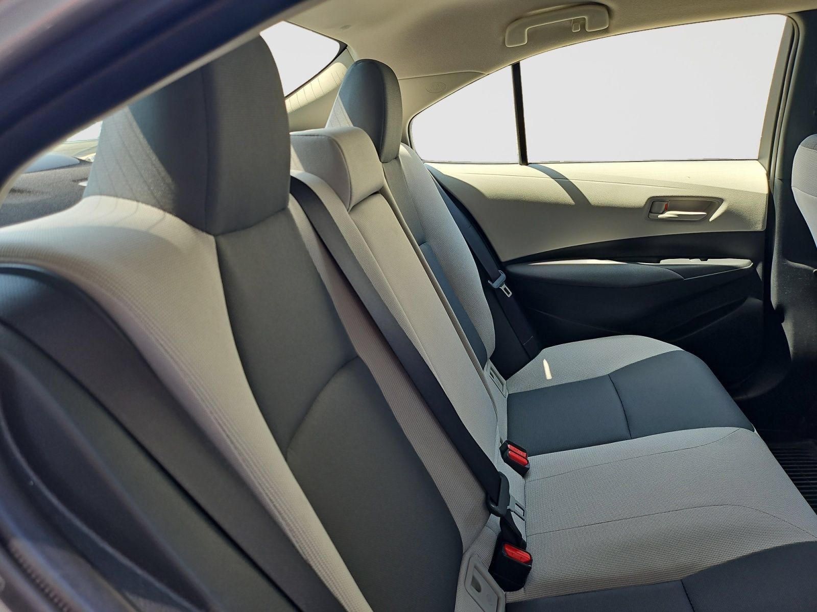 Used 2025 Toyota Corolla LE w/ Convenience Package FWD image 45