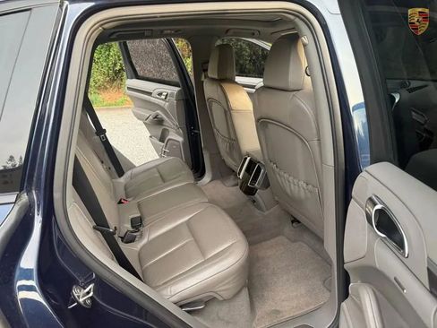 Used 2012 Porsche Cayenne S image 15
