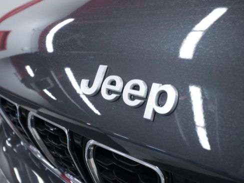 Used 2025 Jeep Grand Cherokee L Limited RWD image 35