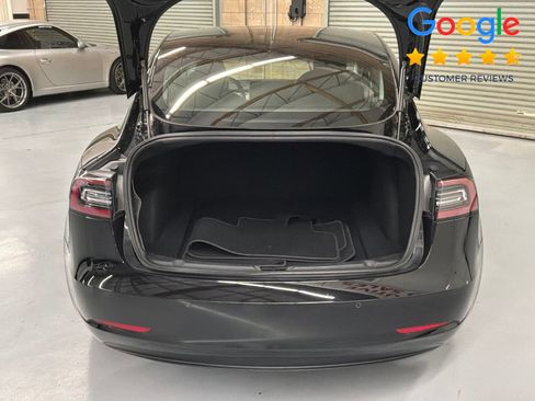 Used 2018 Tesla Model 3 Mid Range RWD image 9