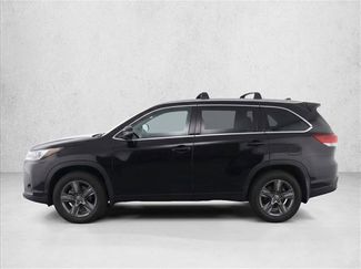 Used 2019 Toyota Highlander Limited Platinum AWD/4WD video 4