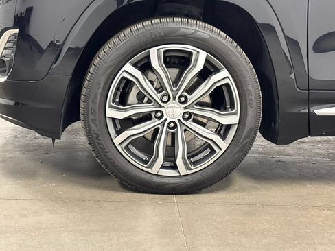 Used 2020 GMC Terrain Denali w/ Denali Premium Package FWD image 11