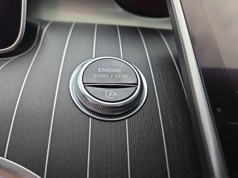 Certified 2023 Mercedes-Benz C 300 Sedan image 11