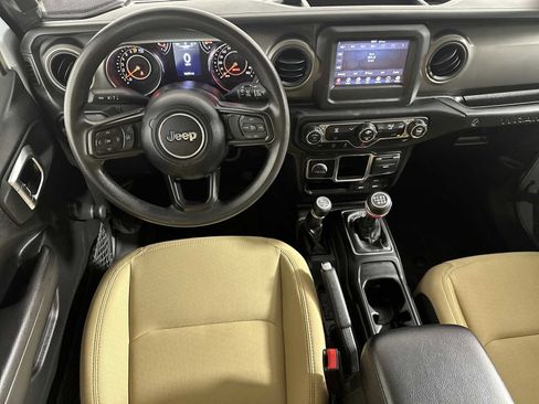 Used 2022 Jeep Wrangler Sport image 12