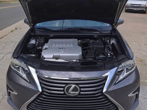 Used 2017 Lexus ES 350 w/ Luxury Package FWD image 7