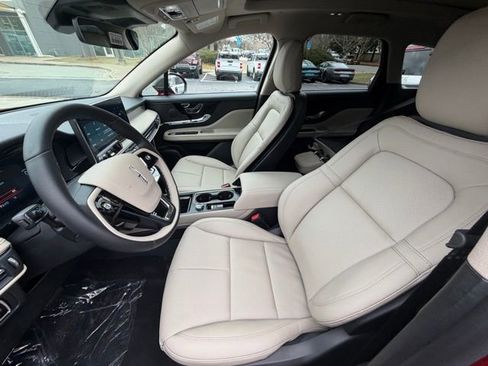 New 2026 Lincoln Corsair Premiere image 15