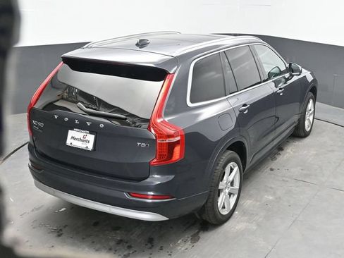 Used 2022 Volvo XC90 T5 Momentum AWD/4WD image 28