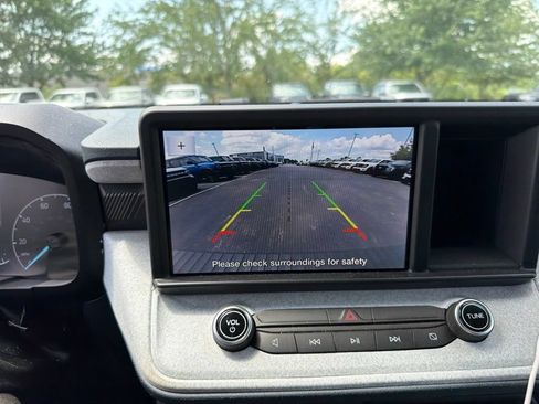 Used 2022 Ford Maverick XLT w/ XLT Luxury Package FWD image 9