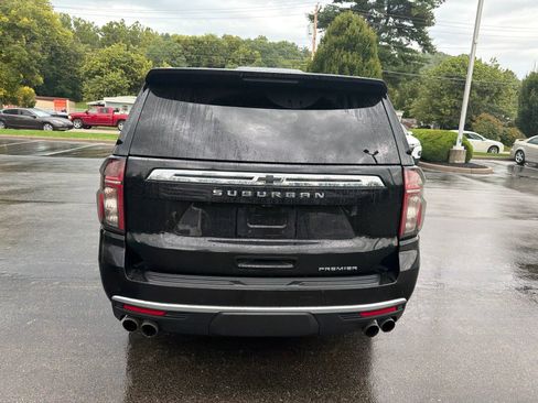 Used 2022 Chevrolet Suburban Premier AWD/4WD image 4
