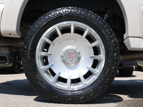 Used 2019 Ford F150 Lariat w/ Equipment Group 502A Luxury AWD/4WD image 88
