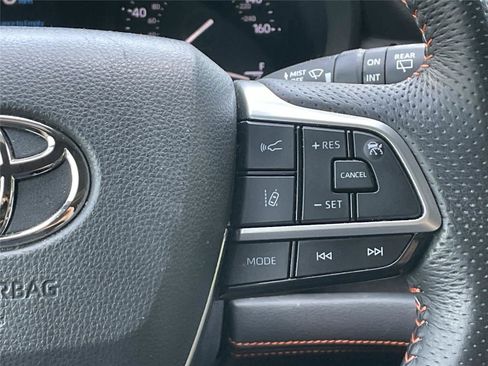 Used 2021 Toyota Sienna XSE w/ XSE Plus Package FWD image 20