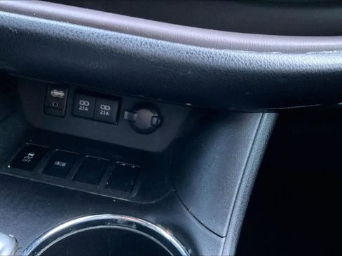 Used 2018 Toyota Highlander Limited image 34
