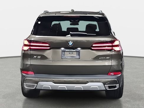 New 2026 BMW X5 xDrive40i w/ Climate Comfort Package image 6