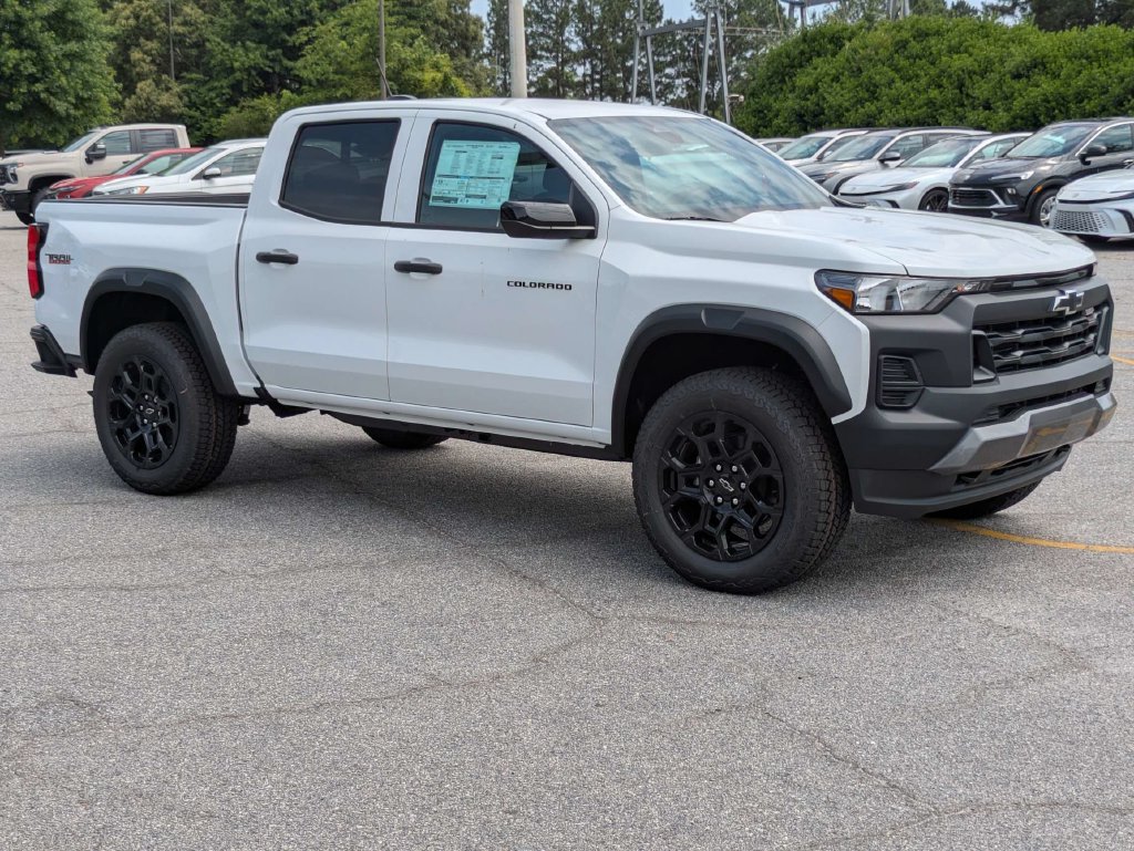 New 2026 Chevrolet Colorado Trail Boss AWD/4WD image 2
