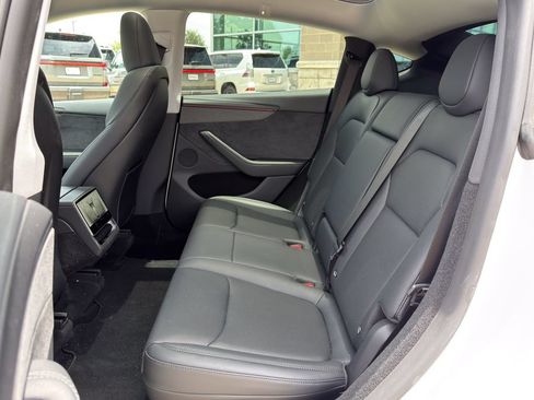 Used 2026 Tesla Model Y Long Range AWD/4WD image 12