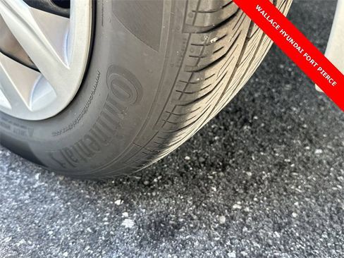 Used 2022 Hyundai Accent SE image 12