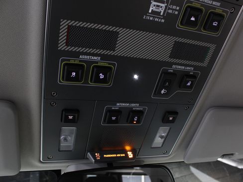 Used 2024 INEOS Grenadier AWD/4WD image 34