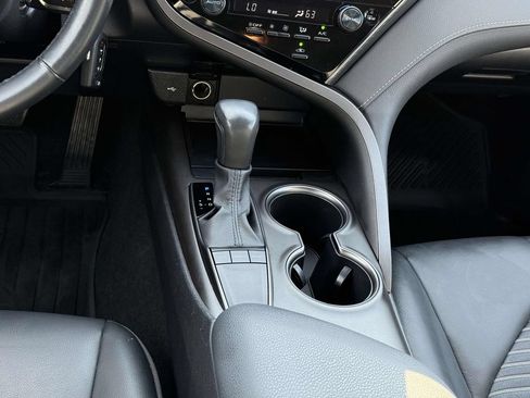 Used 2023 Toyota Camry SE FWD image 19