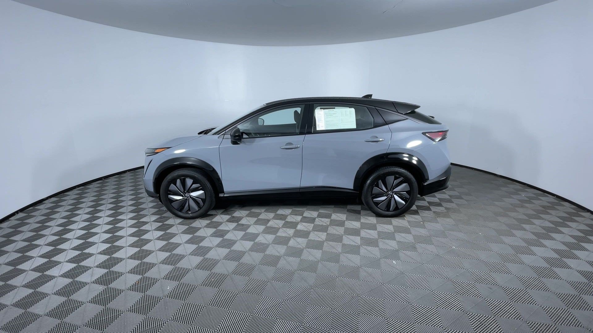 Certified 2024 Nissan Ariya AWD image 5