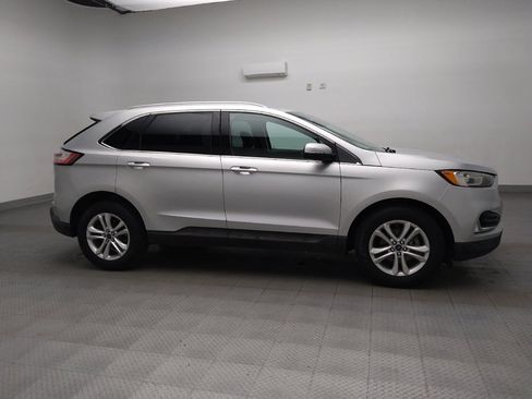 Used 2019 Ford Edge SEL image 11