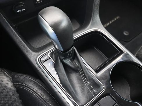 Used 2018 Hyundai Sonata Limited image 19