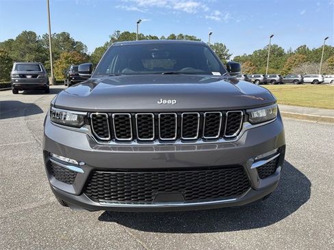 New 2025 Jeep Grand Cherokee Limited image 2