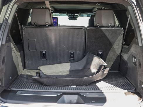 Used 2025 Cadillac Escalade ESV Sport Platinum w/ LPO, Floor Liner Package AWD/4WD image 26